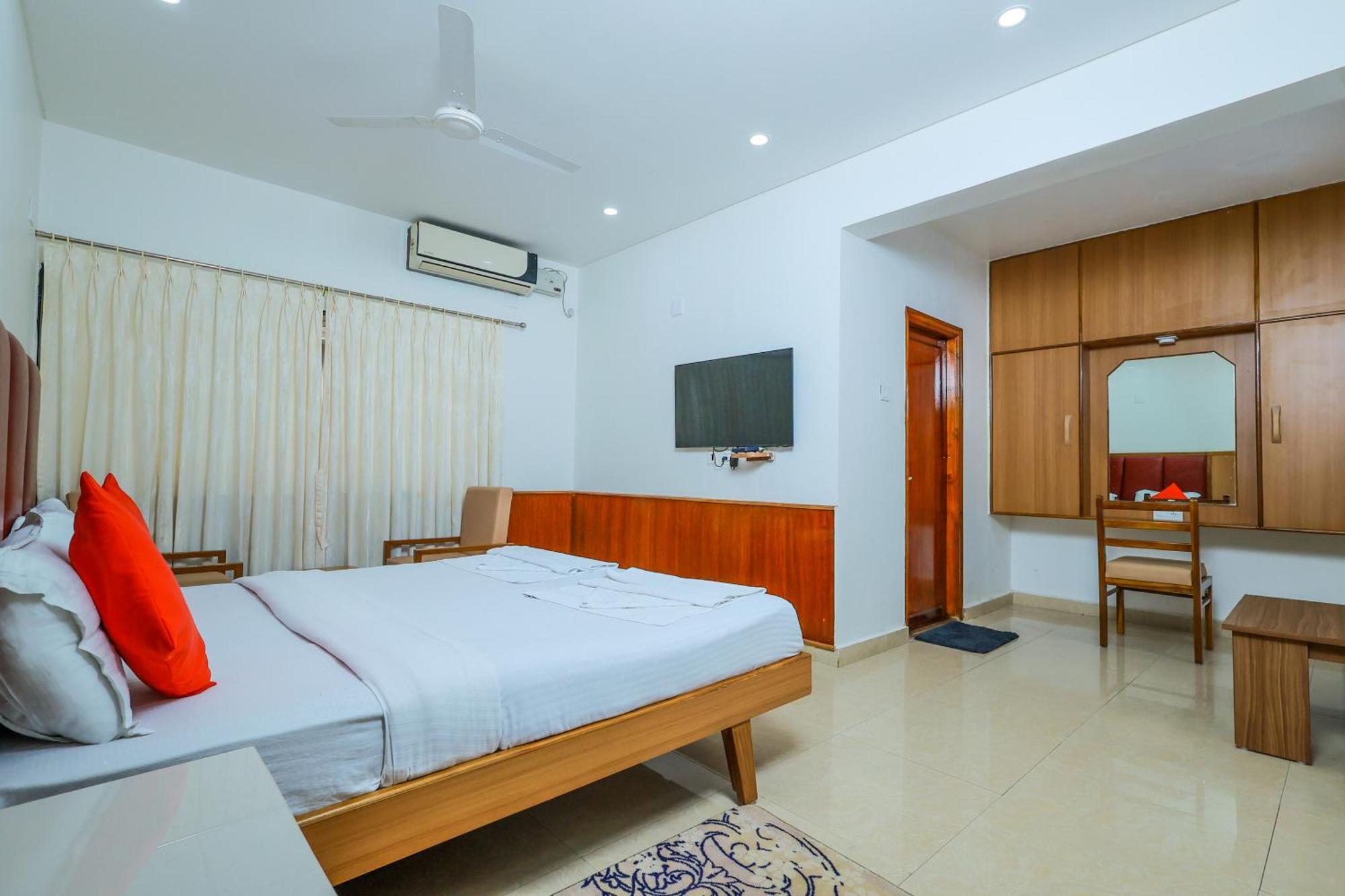 Hotel Janardana Udupi Dış mekan fotoğraf