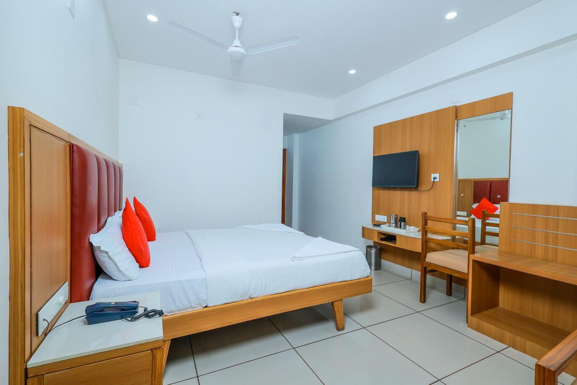Hotel Janardana Udupi Dış mekan fotoğraf